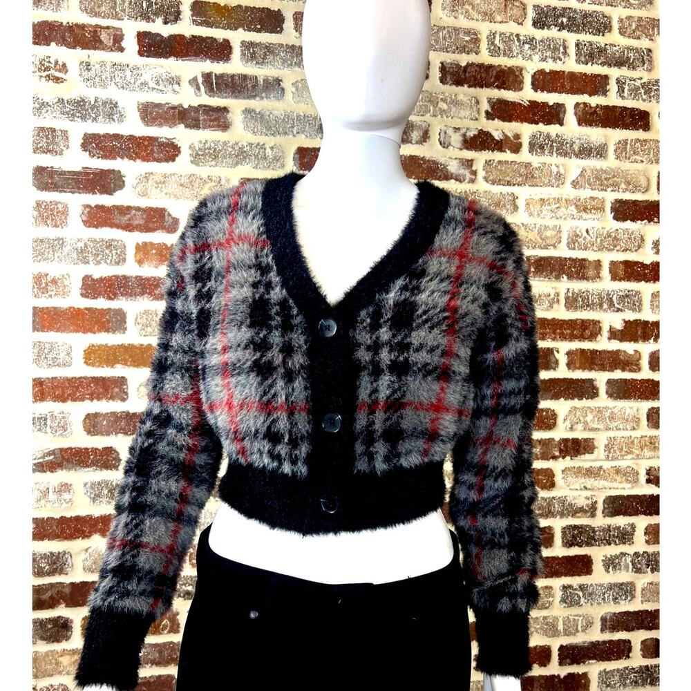 Hot Topic Social Collision VGC Black, Grey & Red Plaid Fuzzy Soft Crop Size SM
